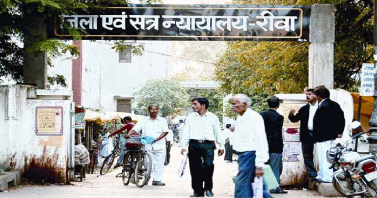 नशीली सिरप के तस्कर को 10 वर्ष का सश्रम कारावास         न्यायालय ने एक लाख रुपये का अर्थदण्ड भी लगाए