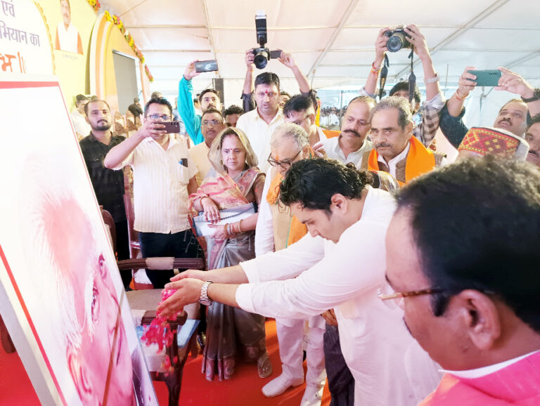 चर्चाओं में रहा मुख्यमंत्री डॉ मोहन यादव का चाकघाट दौरा          सीएम नहीं आए तो नहीं गया कोई विधायक भी