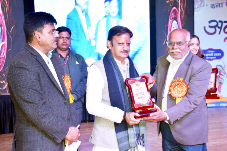 कला और अच्छे संस्कार ही जीवन को सही दिशा देते हैं : राजेंद्र शुक्ल