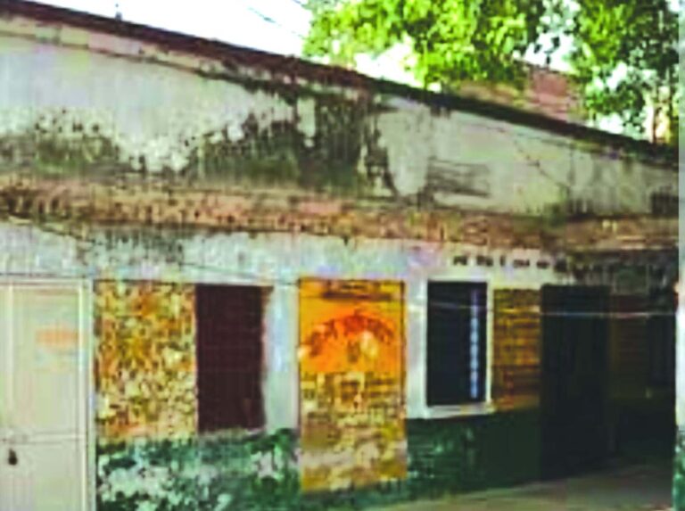 पंचायतों का निर्माण कार्य: 20 साल भी नहीं चल पाई स्कूले            आई सर्वे रिपोर्ट, 149 को जमींदोज करना होगा, 439 स्कूलों की हालत दयनीय