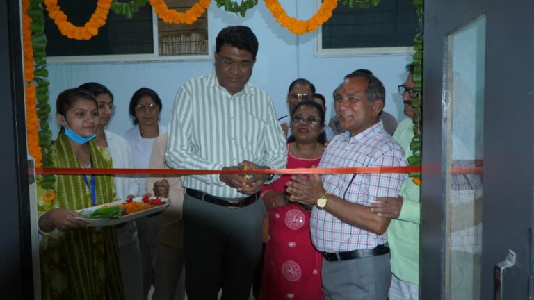 मऊगंज जिला चिकित्सालय को मिली बड़ी सौगात, कलेक्टर ने किया 4 डायलिसिस मशीनों का लोकार्पण