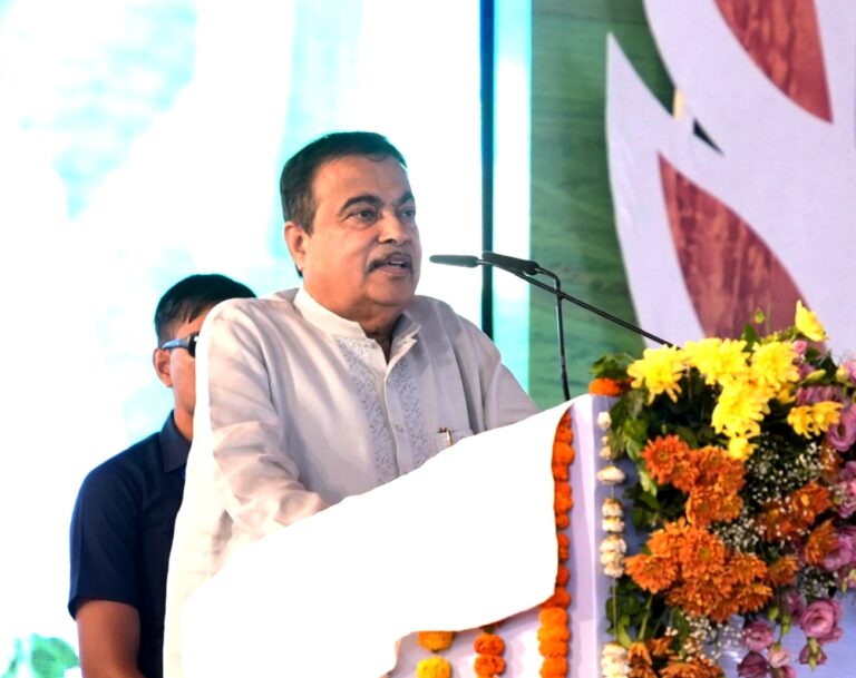 ज्ञान, सत्ता और सुंदरता परमानेंट नहीं रहते : गडकरी