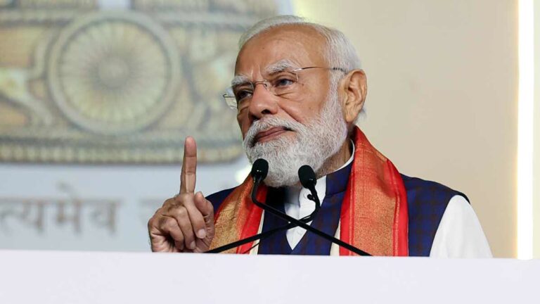 आपातकाल में भारतीय लोकतंत्र को निर्ममता से कुचल दिया गया था : मोदी