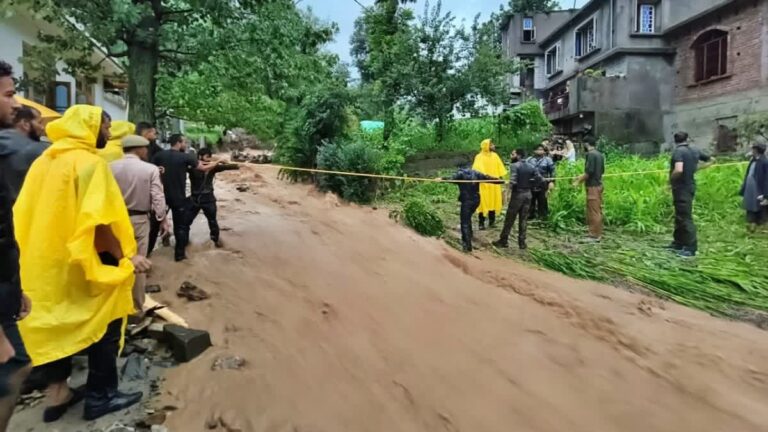 पुंछ और राजौरी में फ्लैश फ्लड से16 लोगों की मौत