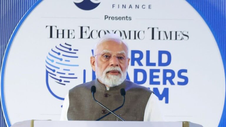 परमिशन राज से बाहर निकल रहा भारत :मोदी